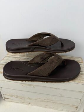 Flojos men's brown thong sandals flip flops size 10.